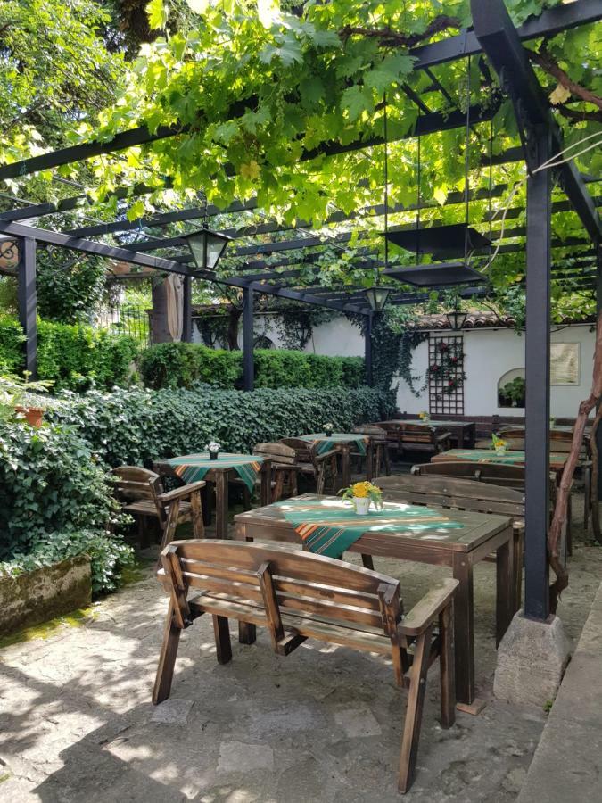 Hotel Minaliat Vek Shumen Exterior foto